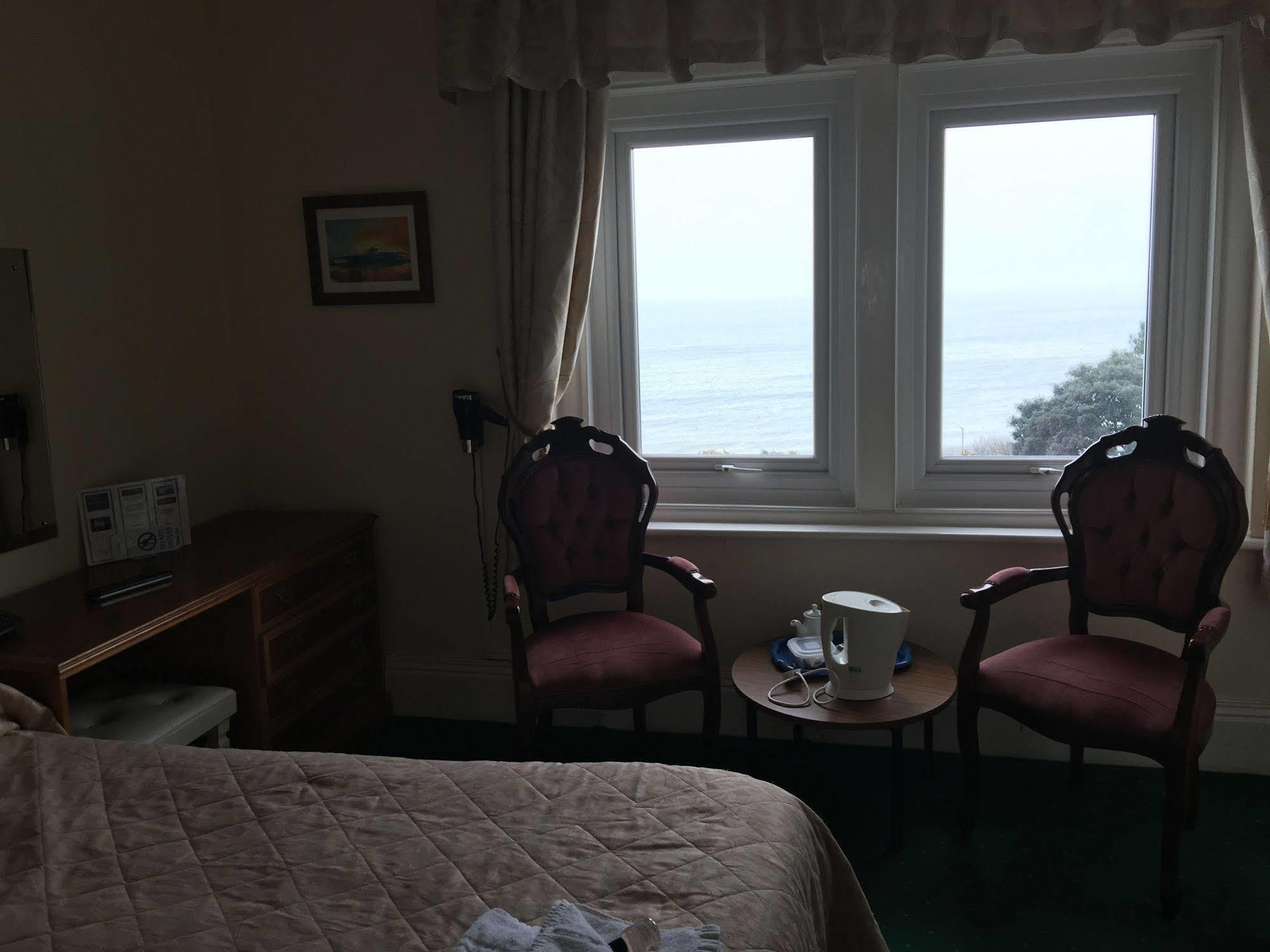 Hotel Riviera By The Sea Борнмут Экстерьер фото